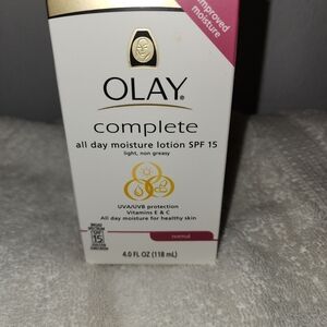 OLAY Complete All Day Moisture Lotion with SPF 15